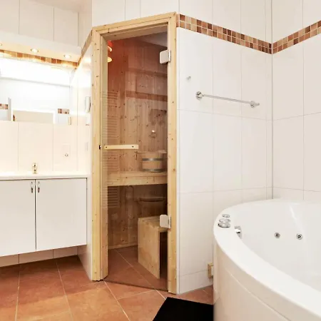 4 Person Holiday In Gro Enbrode Apartment